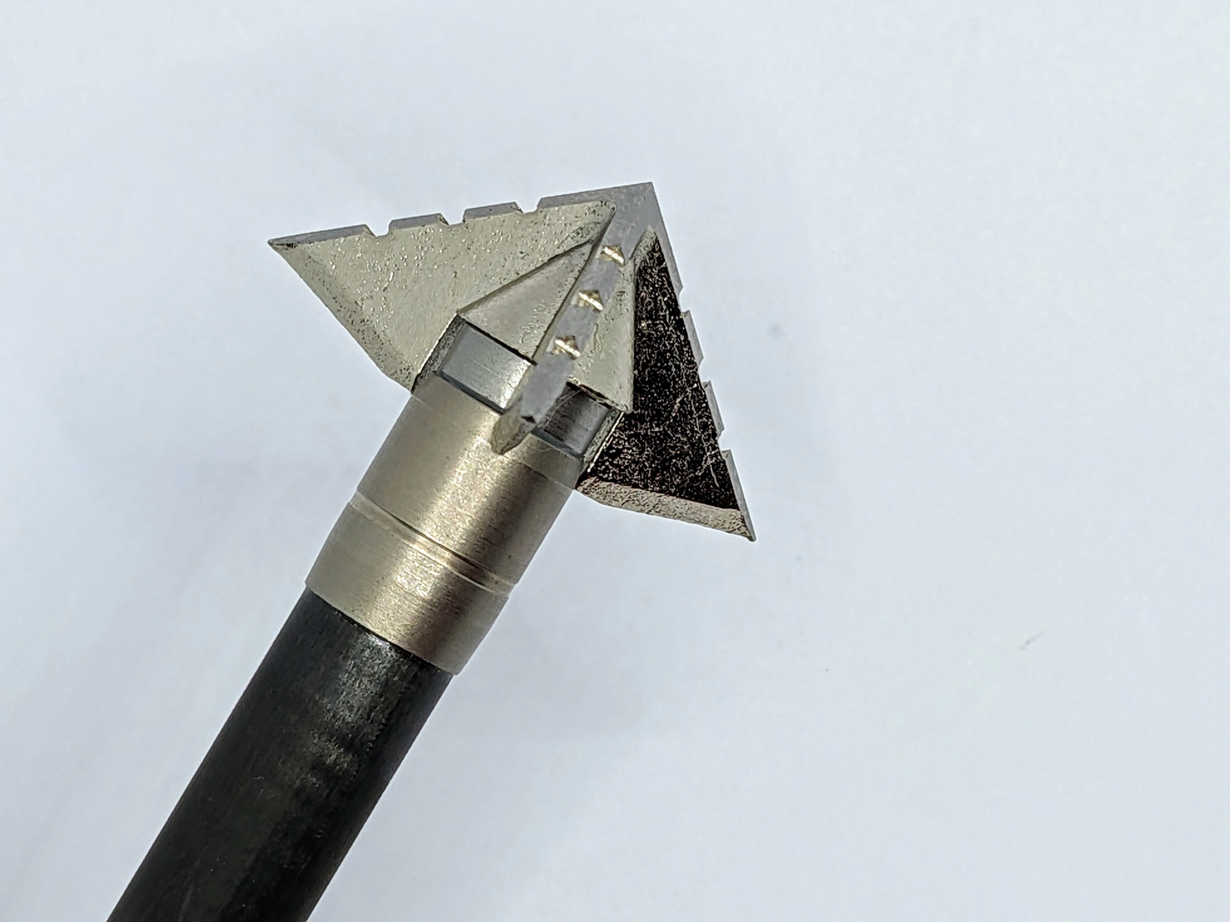100-grain-jumbo-3-bishop-on-a-bishop-steel-footed-arrow-shaft-.jpg