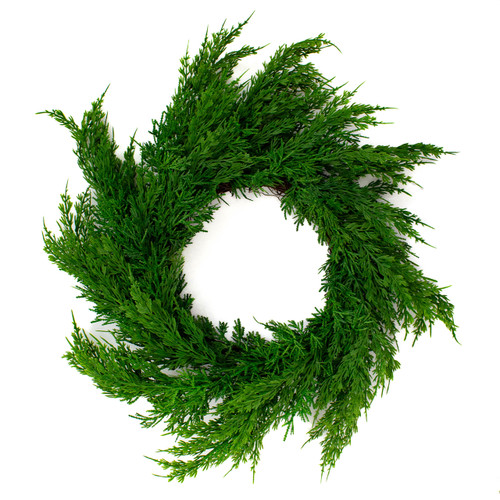 A 62cm real touch cedar pine wreath. A 62cm real touch cedar pine wreath.