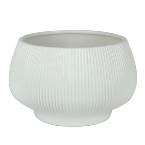A Hortus Belgrade Matt White Ceramic Bowl, measuring 18cm.