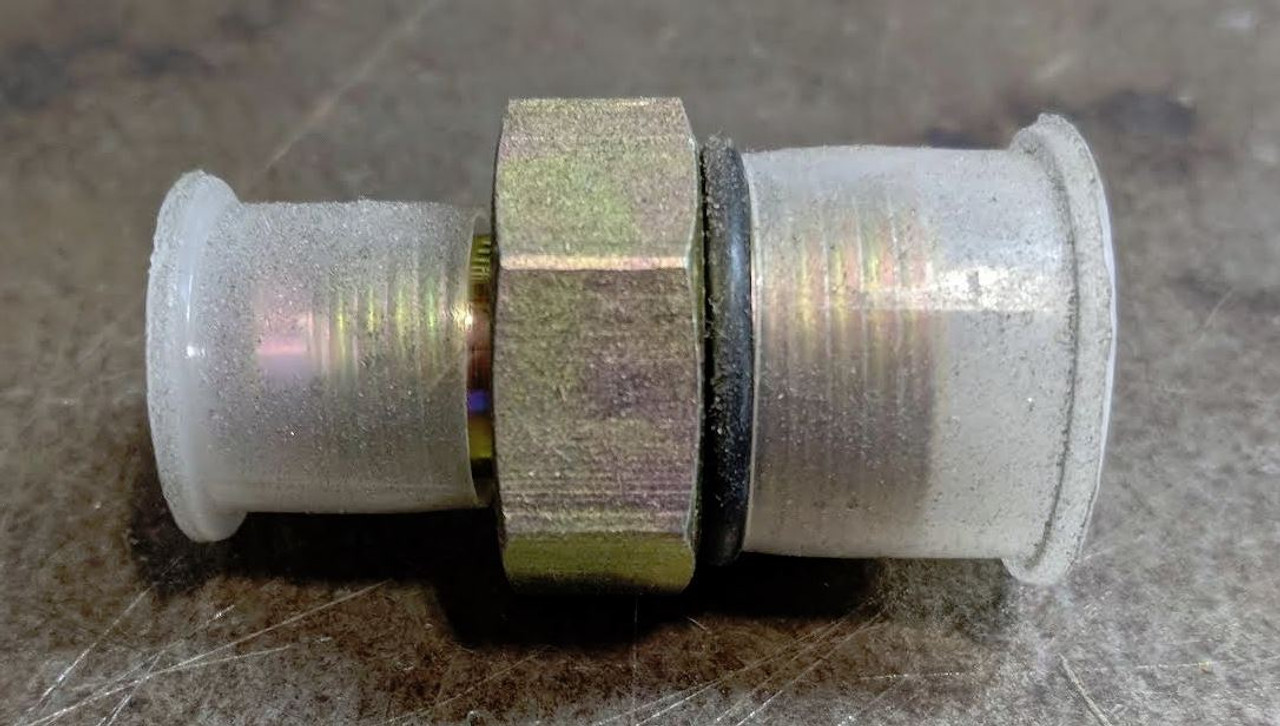 Adapter, -8 SAE M x -6 JIC M