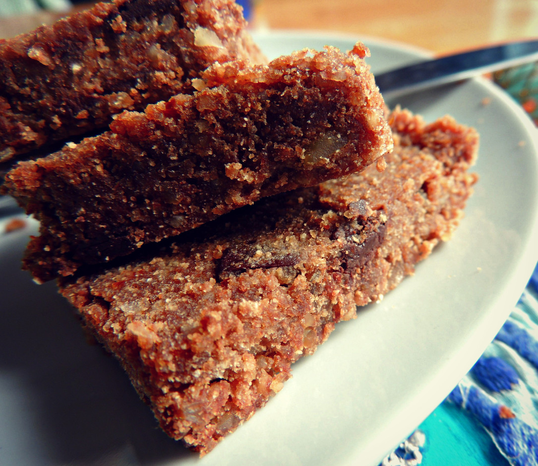 Grain-Free Carob Chip Superfood Bars with Organic Coconut