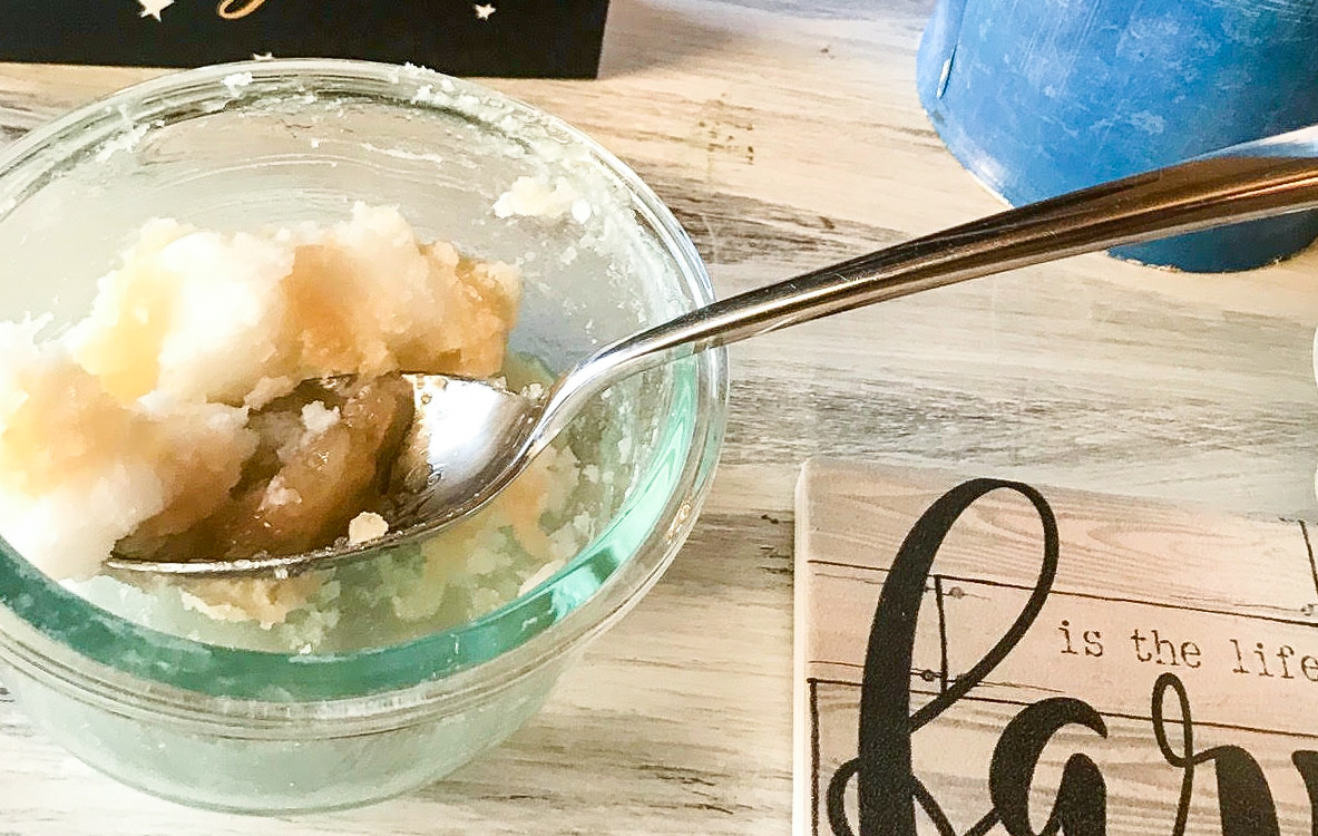 Pamper Yourself with a Raw Honey Face Mask!