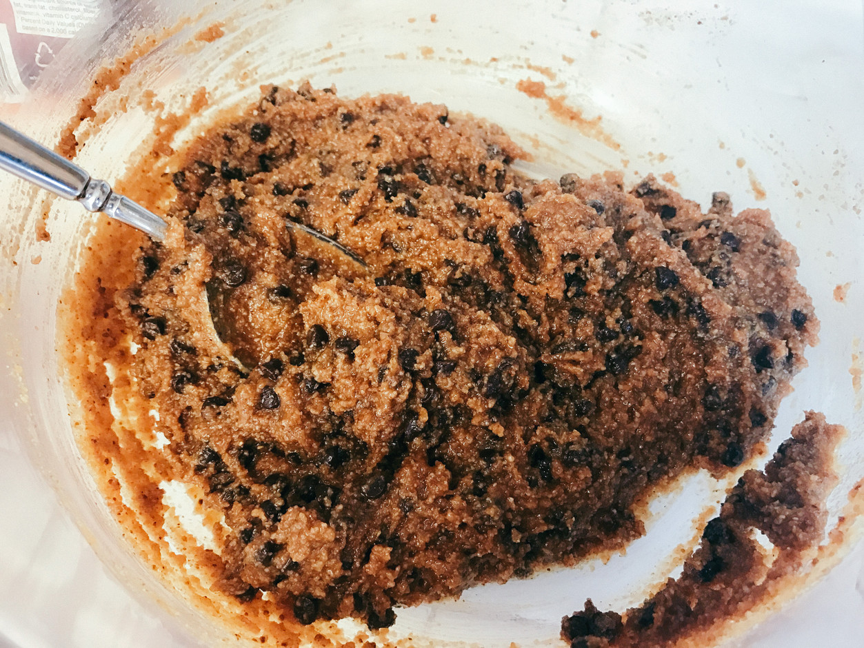 Ooey Gooey Sea Salt and Chocolate Chip Cookie Bars