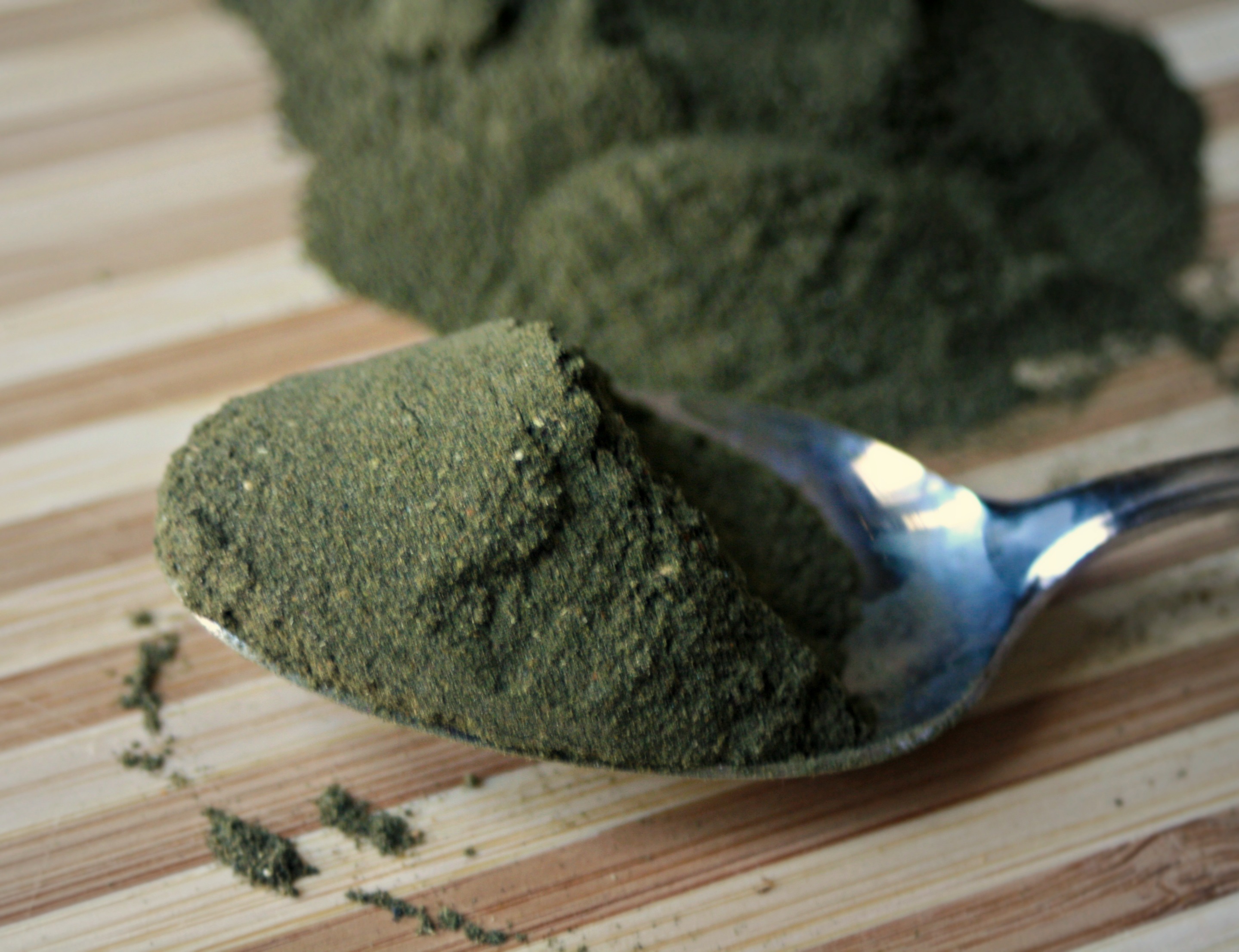 Chlorella vs. Alga Spirulina... which algae is best? - Radiant Life