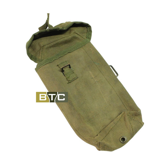 Photo of the magazine pouch