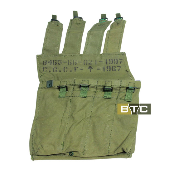Photo of the mag pouch