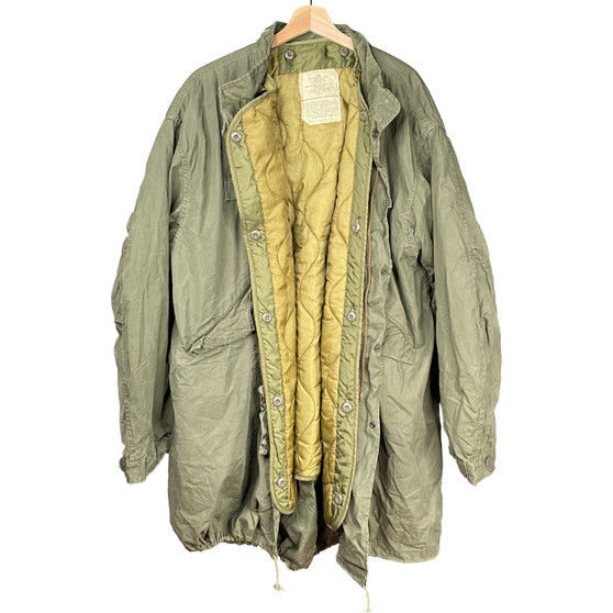 Fishtail Parka, US Army M65  With Liner - Size Large - Genuine USGI