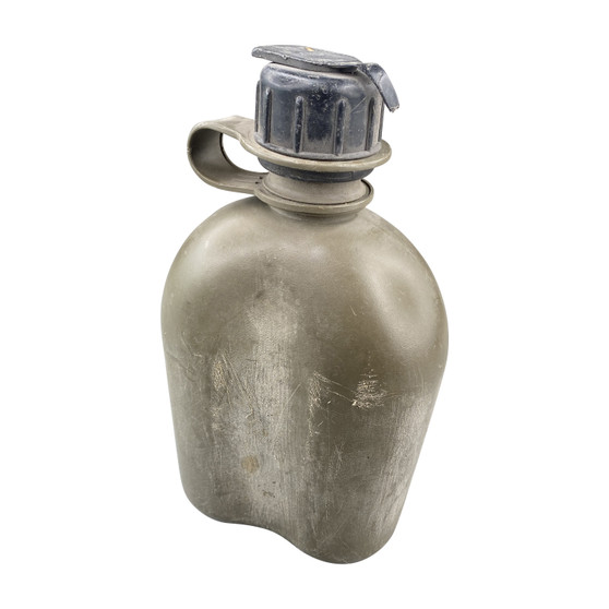 Canteen, US Army Vietnam War Issue - Original 1970
