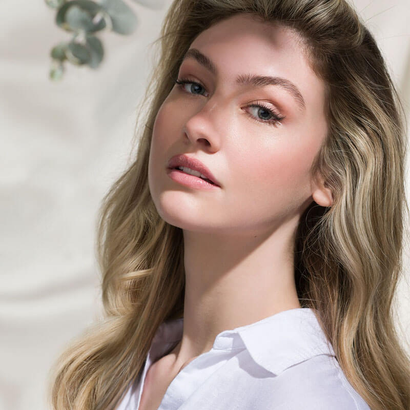 Natural Look: A Complete Range for Skincare, Pedicure & Manicure