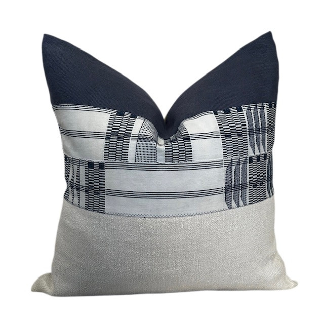 Nantucket Pillow 22 - Bondi Linen, Heritage Hemp and White /Blue Luxe Vintage Textiles : Front