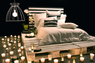 Sleep In Black & White Luxury