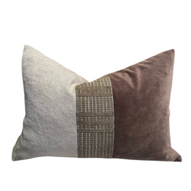 Beau Lumbar 1420 - Linen and Vintage Textile Pillow -Front