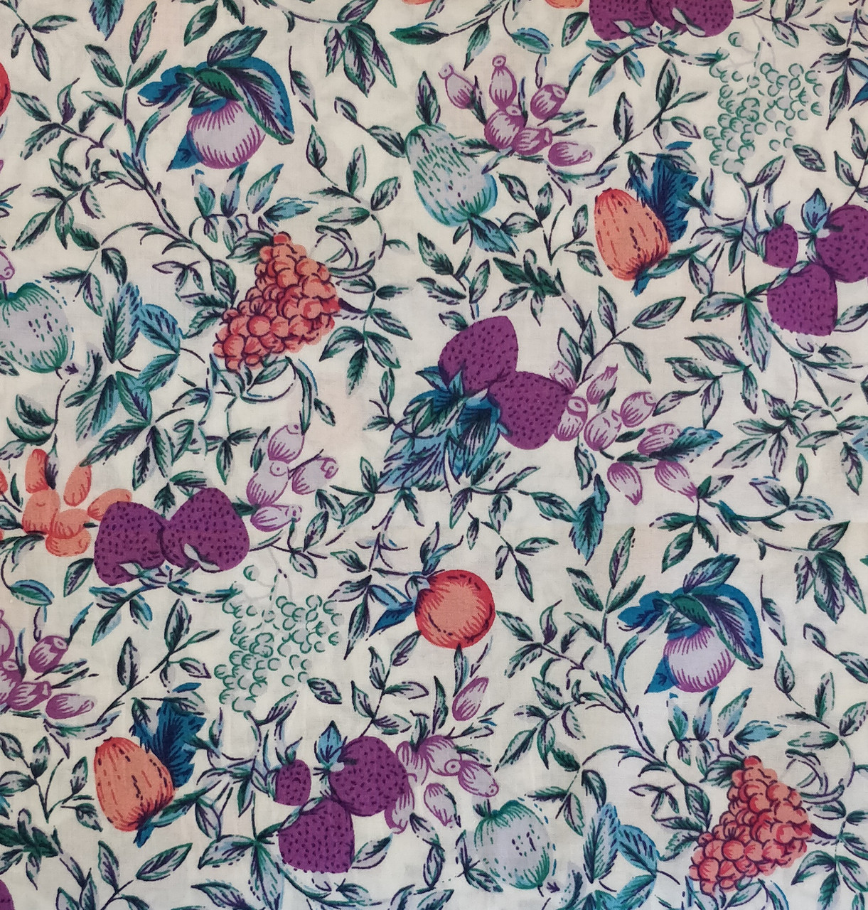 A lovely traditional cotton print in plum and peach colours, Ideal for dresses and blouses etc, 
100% cotton, 144 cm wide, Wash at 30 degrees, Priced per metre