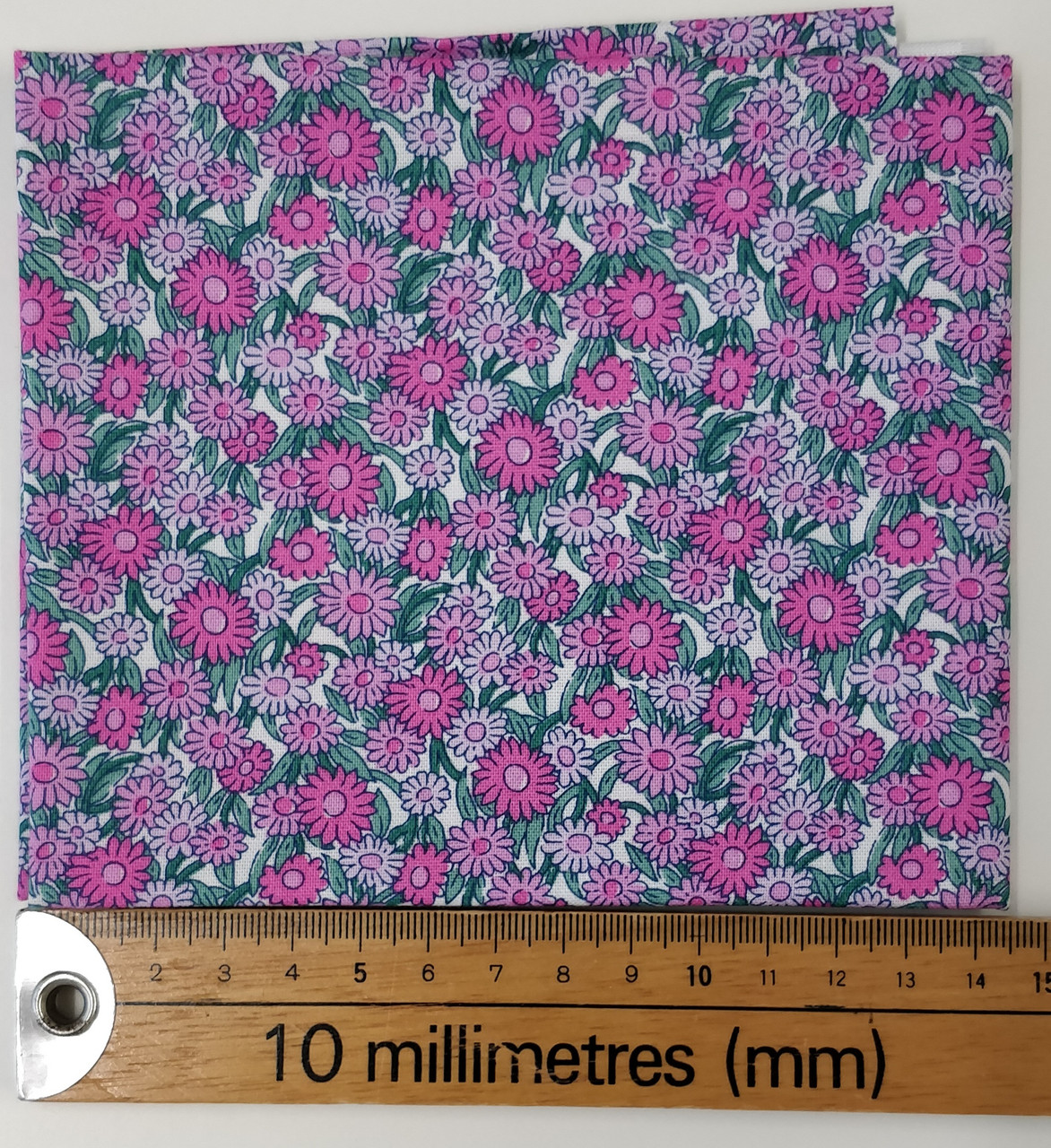 Scale of pattern shown with a ruler