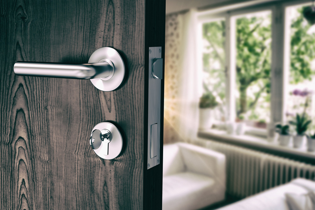 Can Apartment Units Use Commercial Locks?