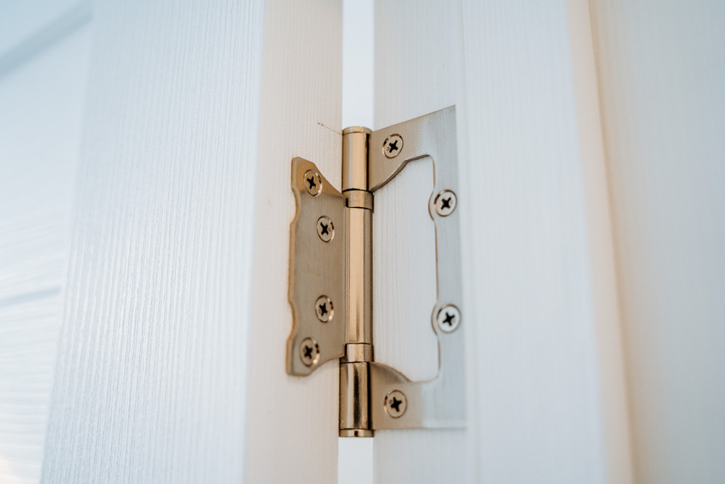 Double Locking Hinges