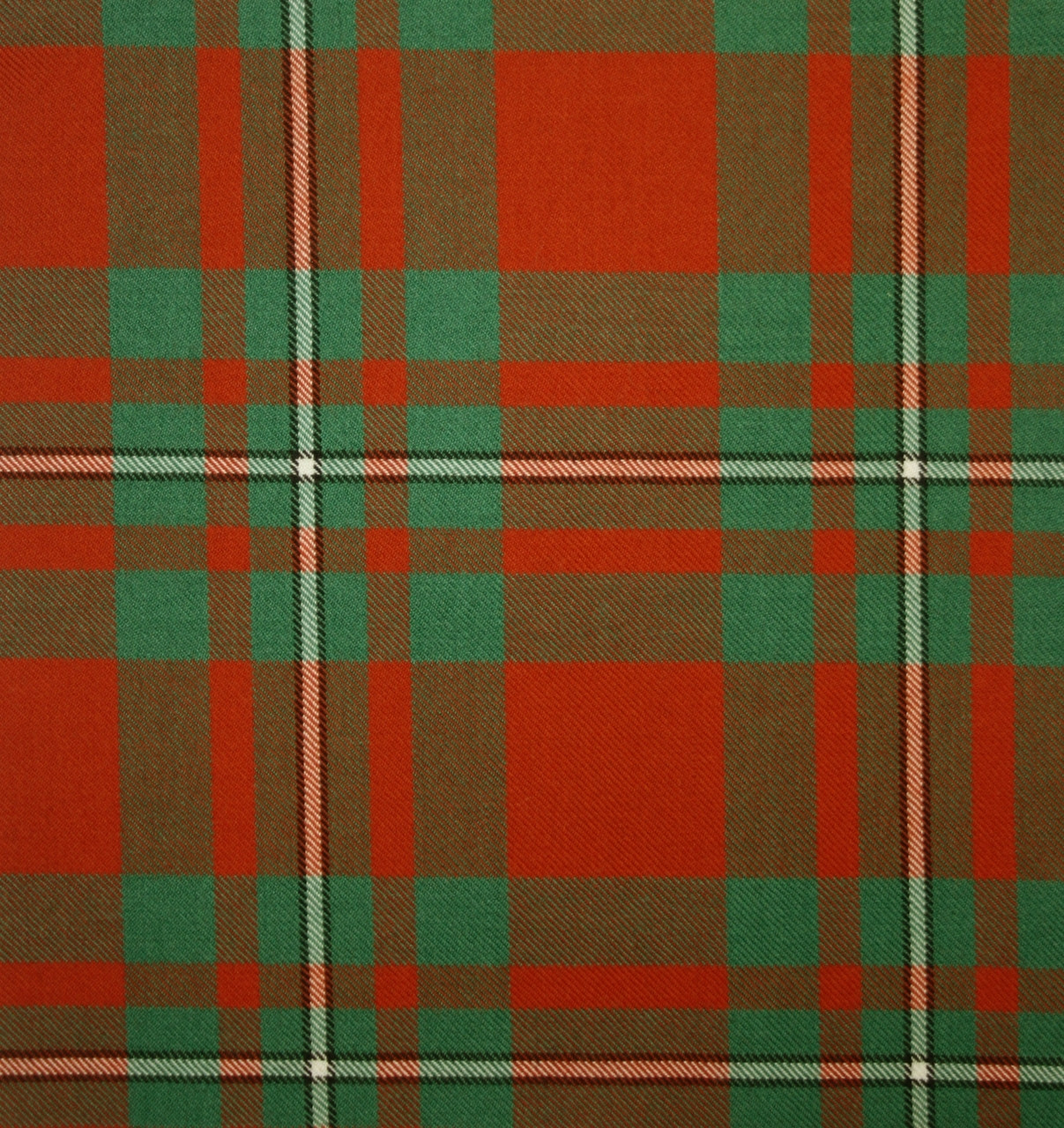 MacGregor Ancient Tartan Crest Apron main image 1