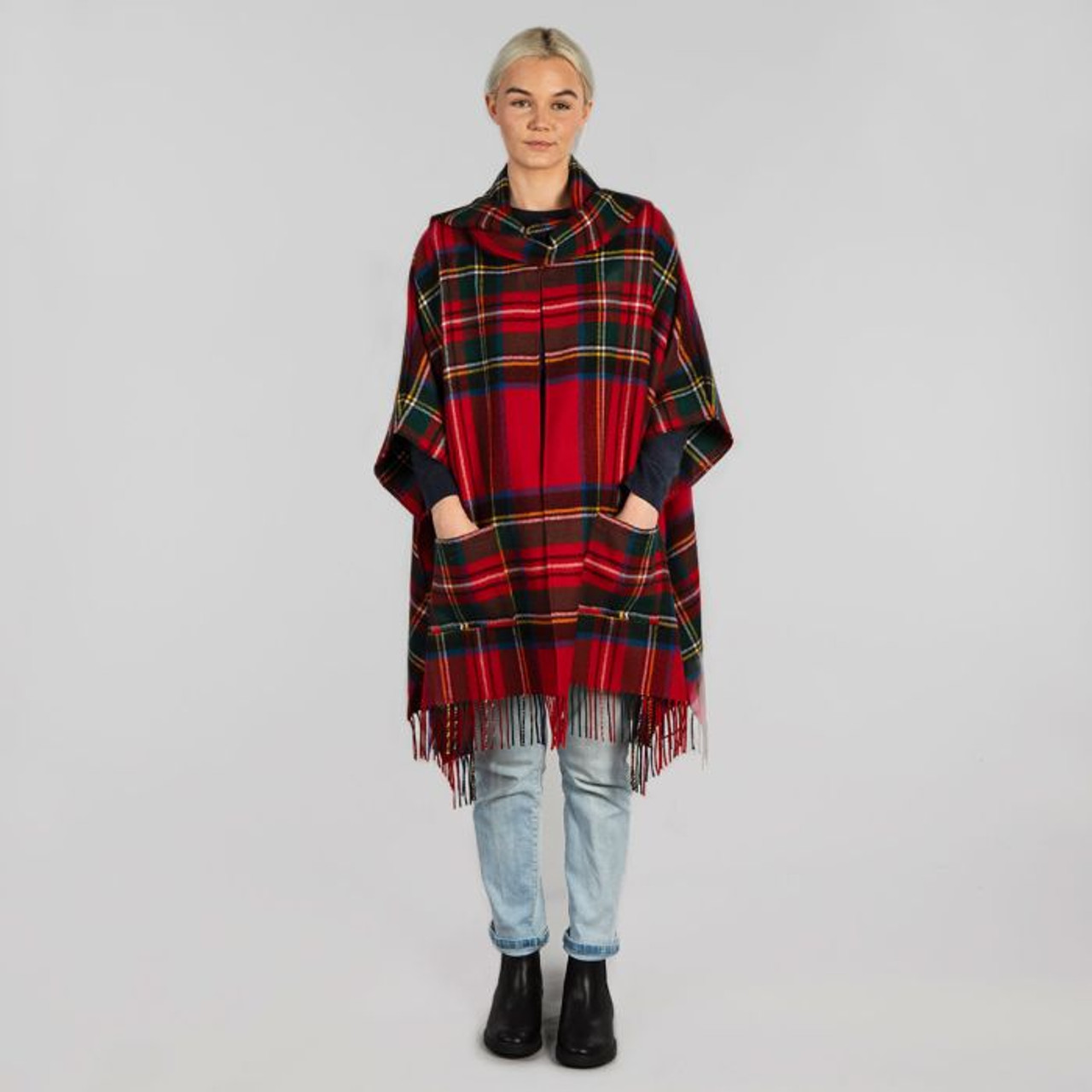 Lambswool Throw - Royal Stewart Tartan