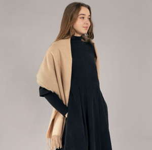 Malt lambswool stole Malt lambswool stole