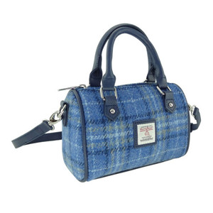 light blue plaid Scottish purse