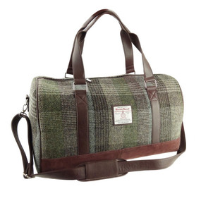 Green patchwork travel bag