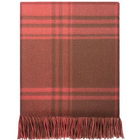 Red Shepherd's plaid Scottish blanket