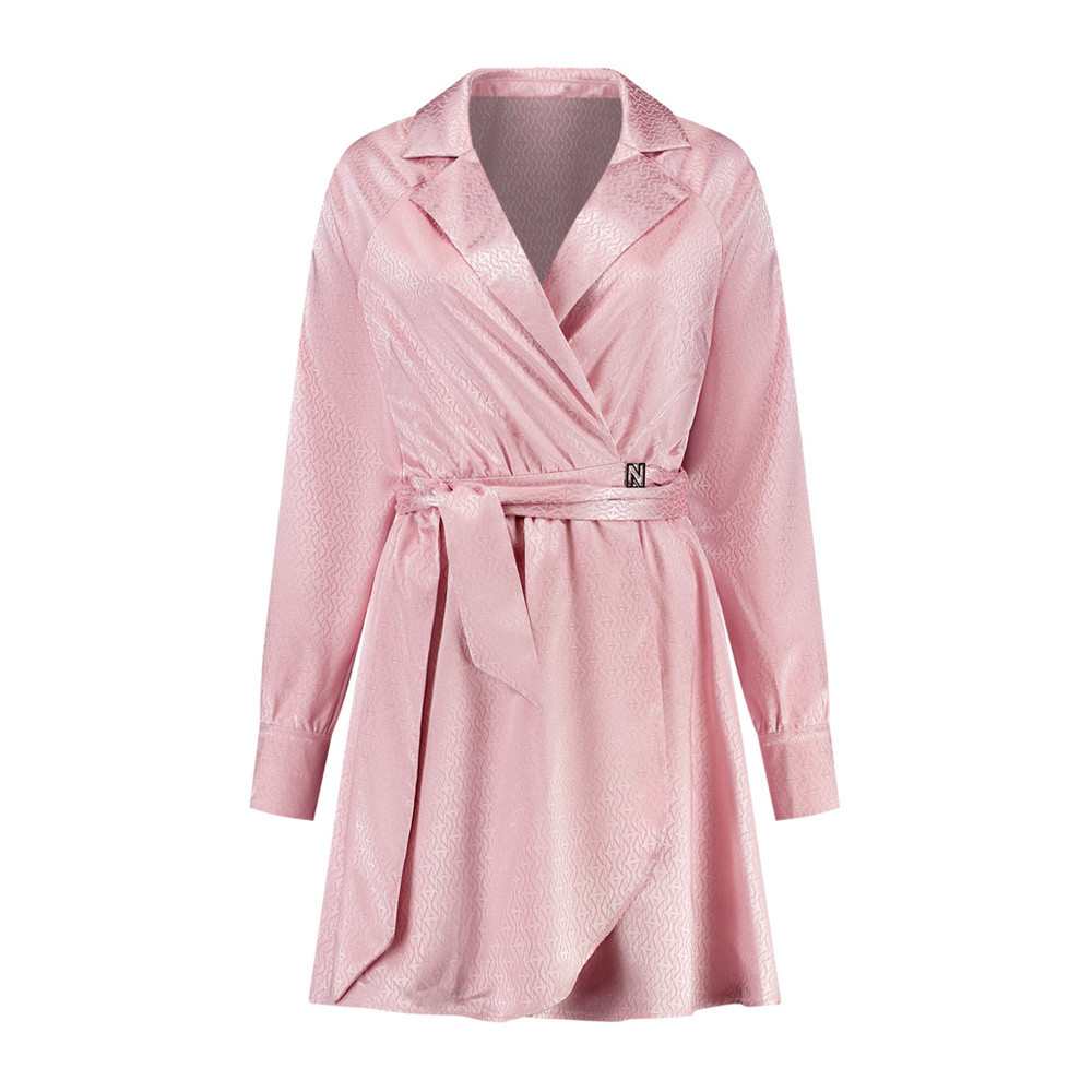 NIKKIE Bangkok Wrap Dress Roze KL - Main Image