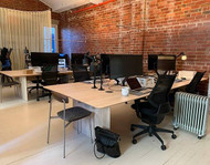 Ergonomic desk mounts for IT managed offices in 2026