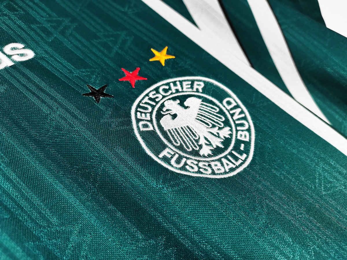 Germany 96/97 Men's Away Retro Shirt