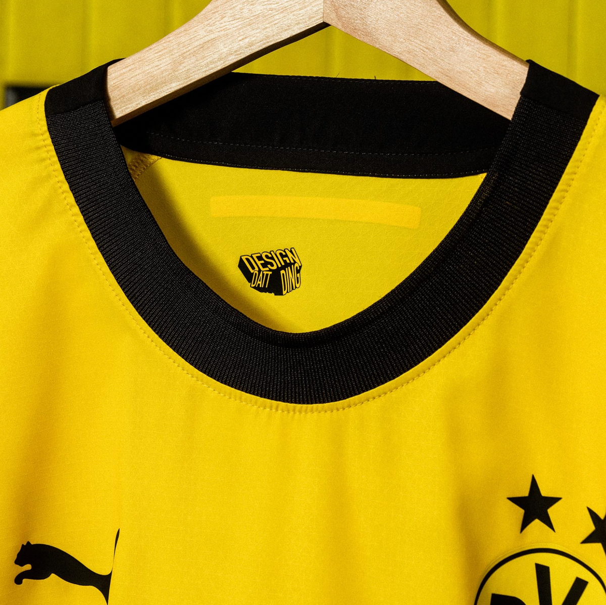 Borussia Dortmund 23/24 Authentic Men's Home Shirt