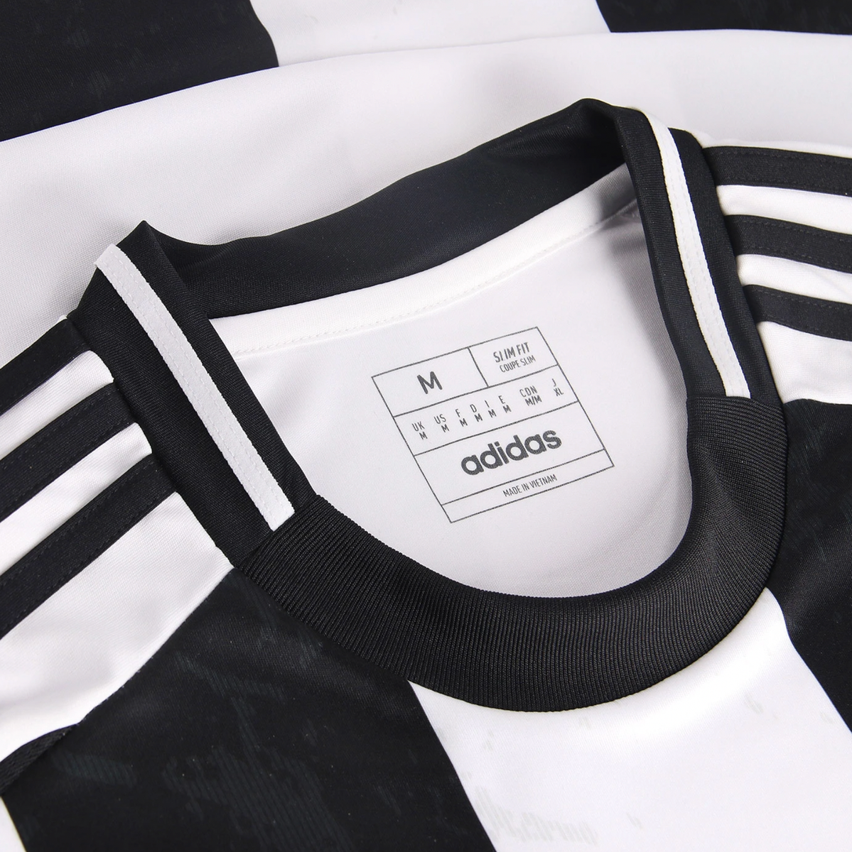 Juventus 24/25 Stadium Men's Home Shirt