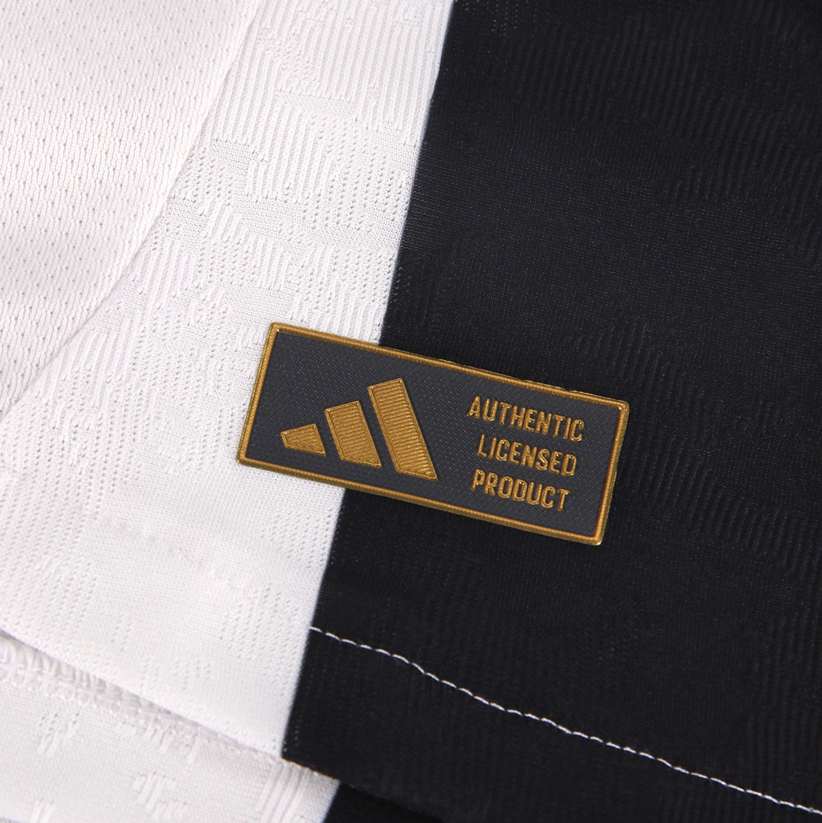 Juventus 24/25 Authentic Men's Home Shirt
