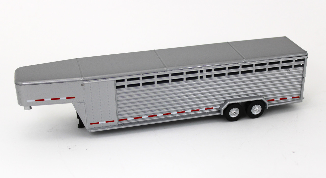 164 Polished Aluminum Two Row Horizontal Gooseneck Livestock Trailer