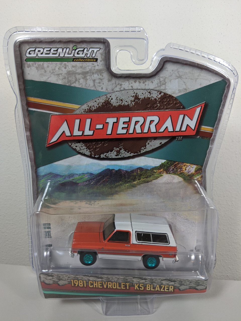 1:64 All-Terrain Series 9 - 1981 Chevrolet K5 Blazer - Burnt