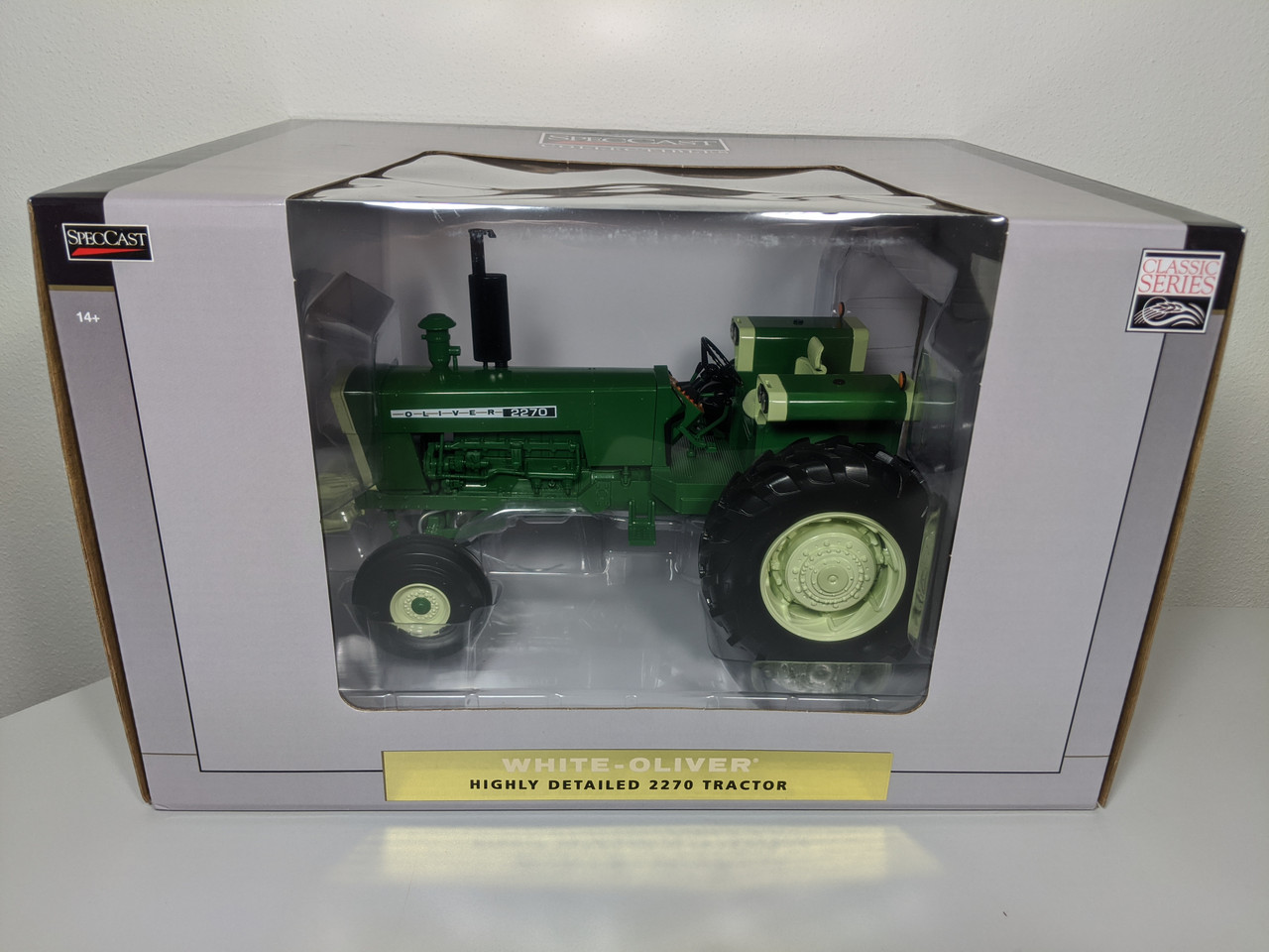 1:16 White Oliver 2270 Diesel Tractor with Wide Front - Town and