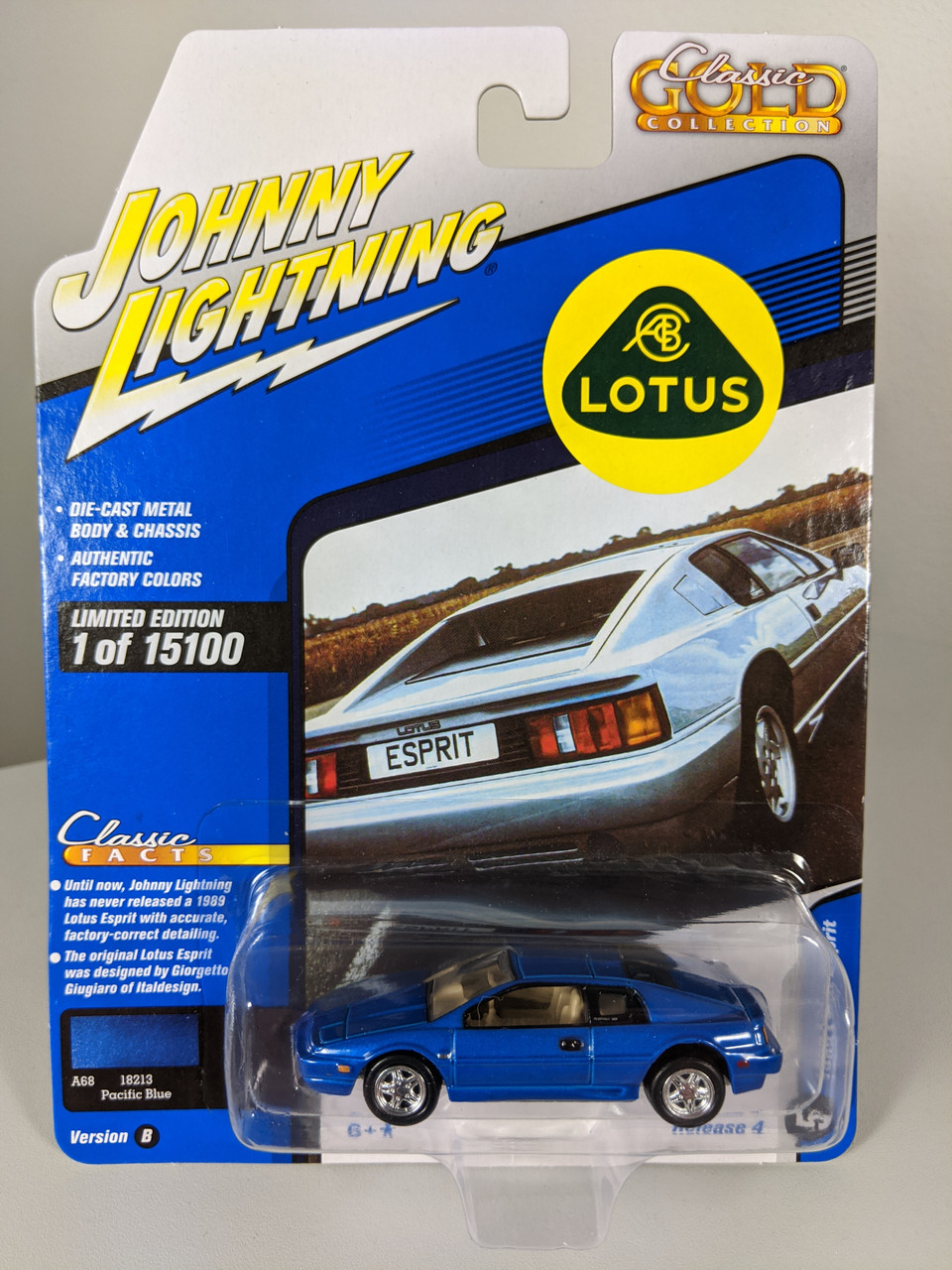 1:64 1989 Lotus Esprit Pacific Blue by Auto World - Town and