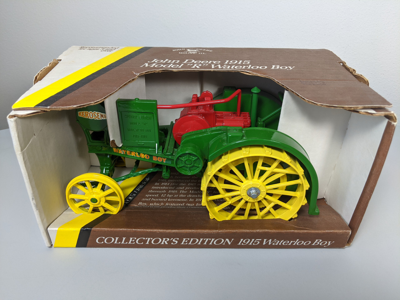 1:16 John Deere Model R Waterloo Boy Collector Edition by Ertl