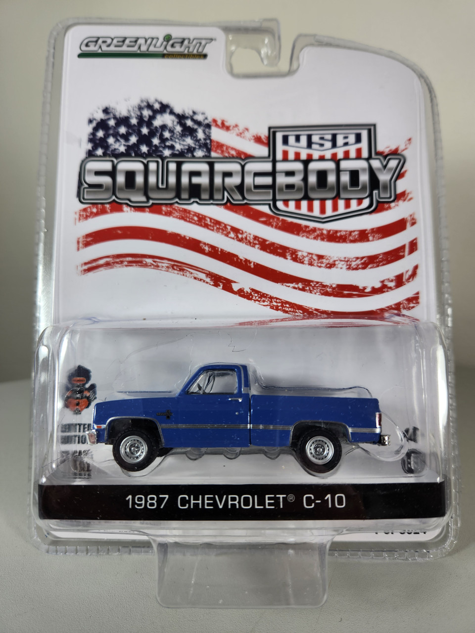 1:64 1987 Chevrolet C-10, Blue, Square Body USA Exclusive by GreenLight -  Town and Country Toys