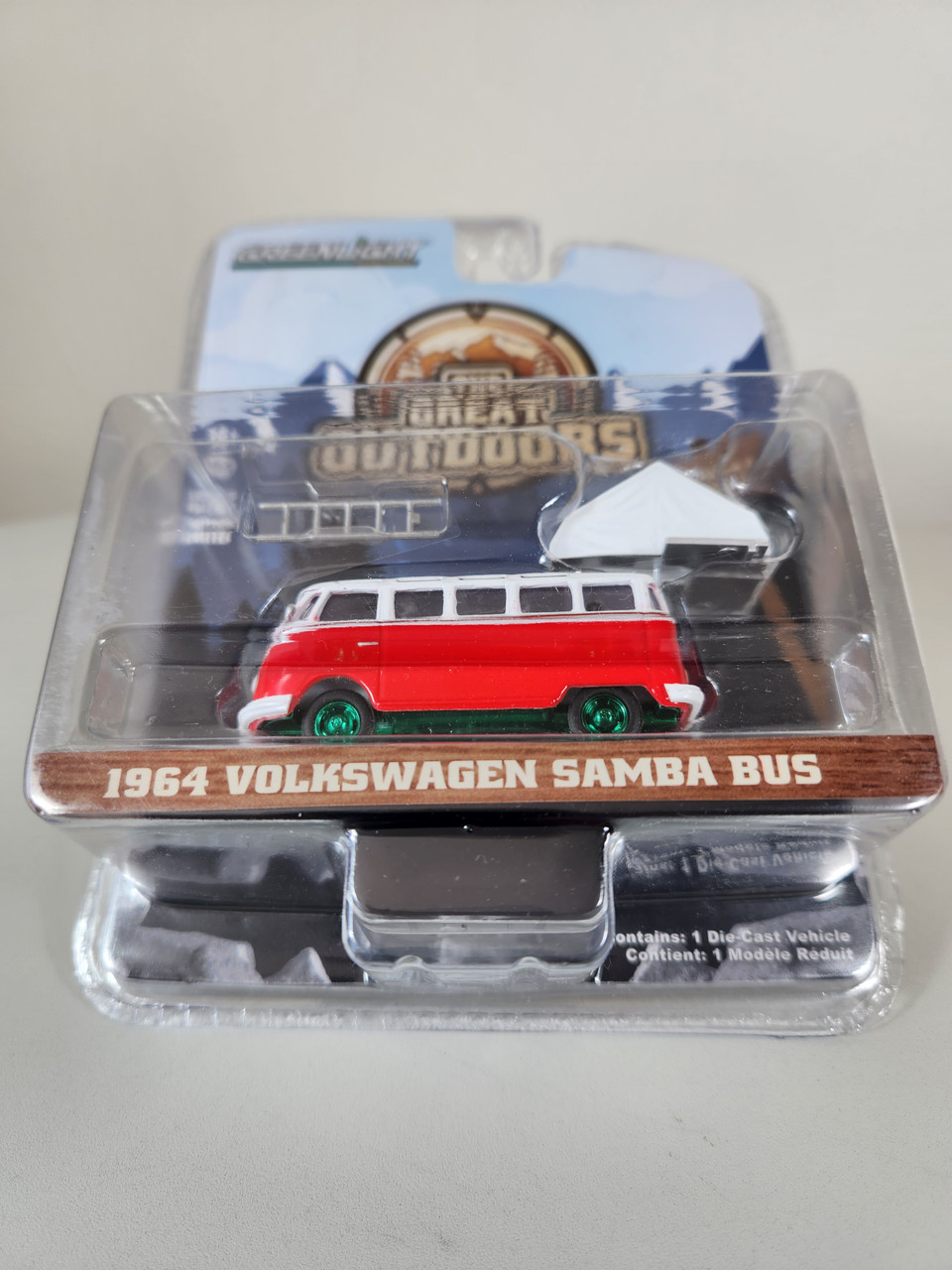 1:64 The Great Outdoors Series 1 - 1964 Volkswagen Samba Bus with