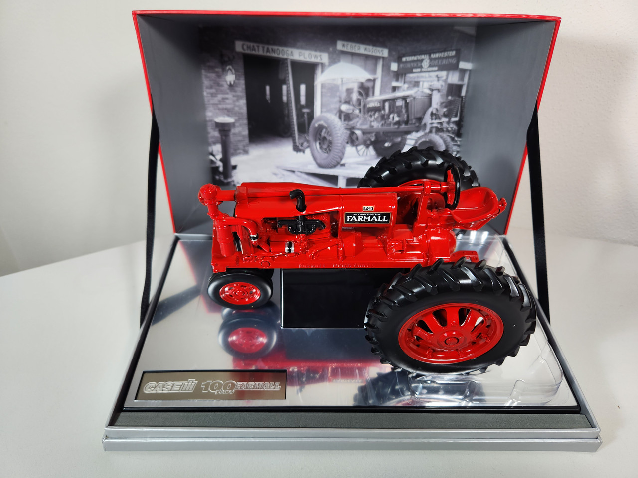 F 20 Farmall Toy Tractors 2023 ERTL 1:16 *100 YEARS FARMALL* Model F-