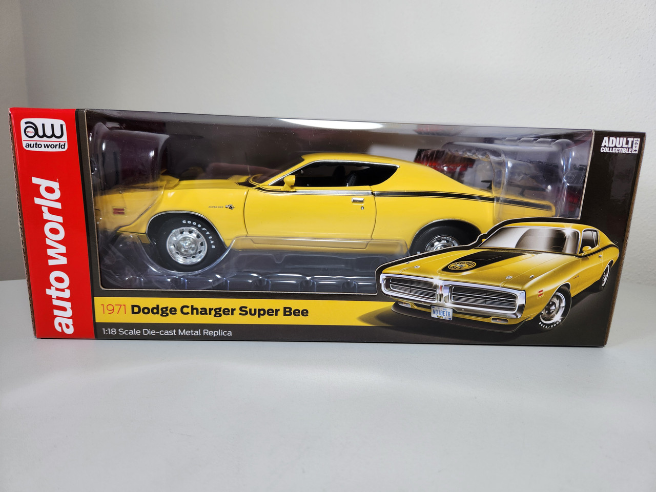 1:18 1971 Dodge Charger Super Bee, FY1 Top Bananna by Auto World