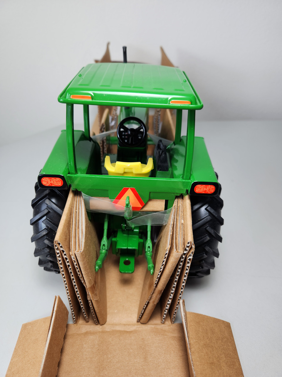 1:16 John Deere 4230 Diesel Tractor with 4 Post Rops, 1998 Toy Farmer ...