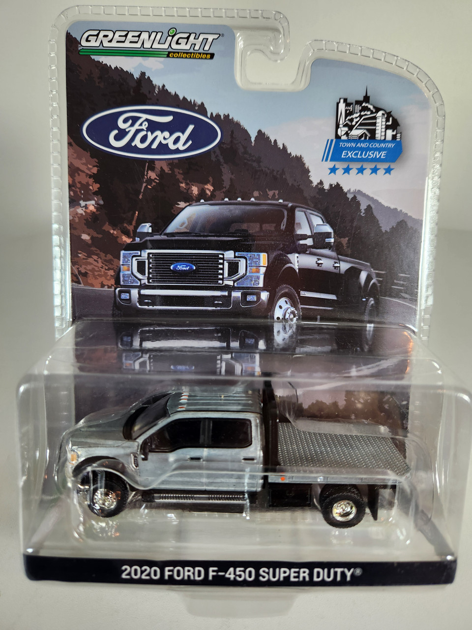 1:64 2020 Ford F-450 XLT Super Duty Dually, Flat Bed, Agate Black