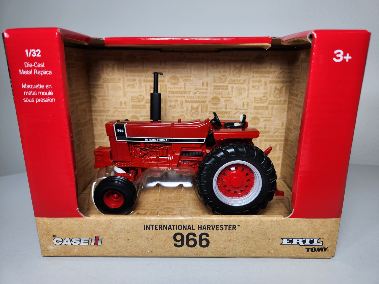 1:32 International Harvester 966 Black Stripe Diesel Tractor by