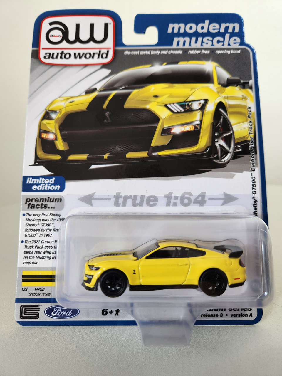 1:64 2021 Ford Mustang Shelby GT500, Grabber Yellow by Auto World