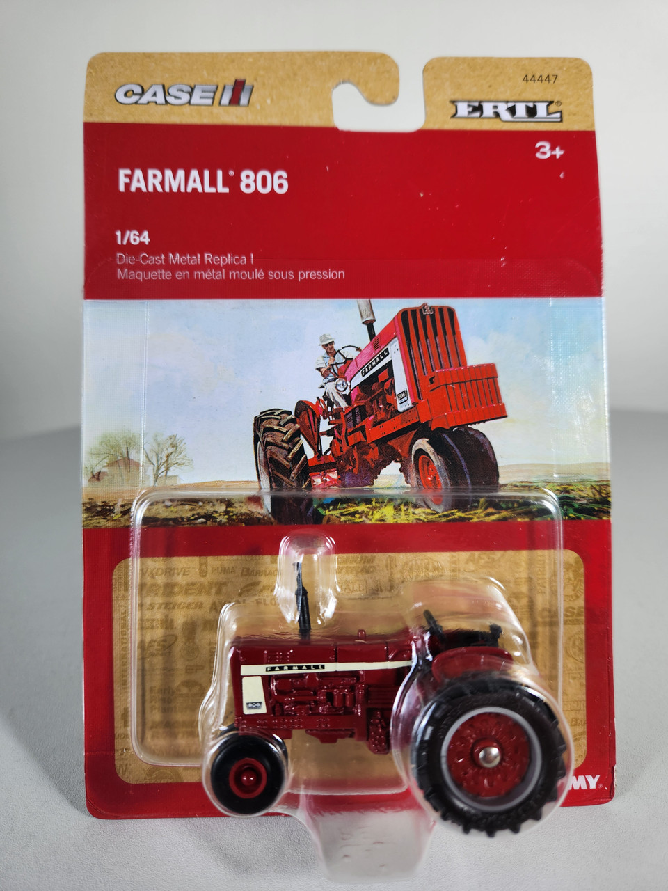 1:64 Farmall® 806 Narrow Front with Clamshell Fenders by Ertl