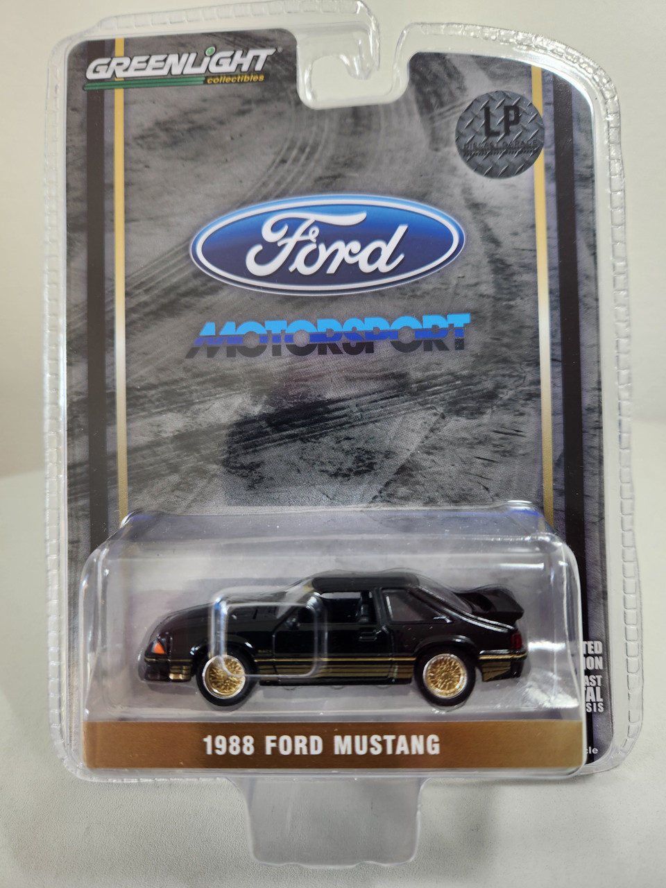 1:64 1988 Fox Body SLN Mustang, Black with Gold Stripe and Rims