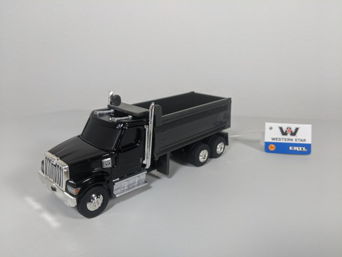 1:64 Western Star Dump Truck, Black, cnp by Ertl