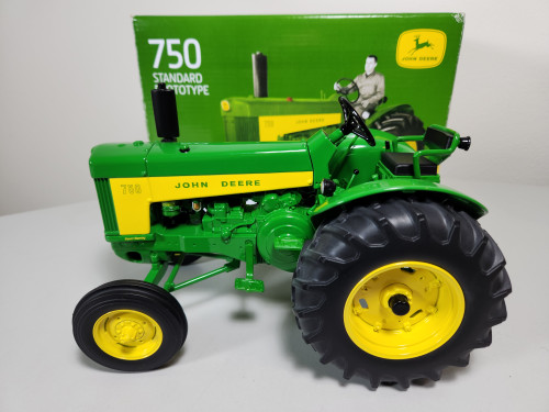 1:16 John Deere 730 Standard 2 Cylinder Club Special Award Edition