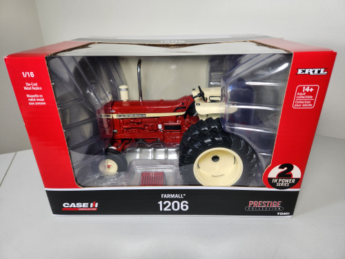 1:16 Farmall 1206 Turbo Diesel with Duals, Open Station, Prestige